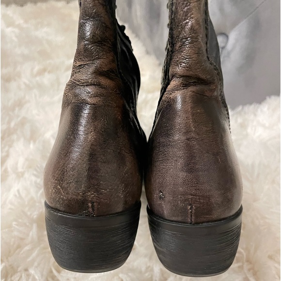 SOLD MO.S Italian Knee Boots - Picture 7 of 17